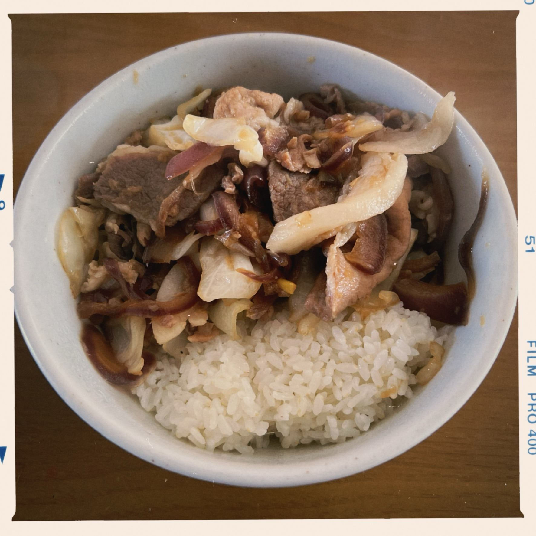 姜烧猪肉 肉片太厚、包菜太厚不够绿，味道没毛病，很棒