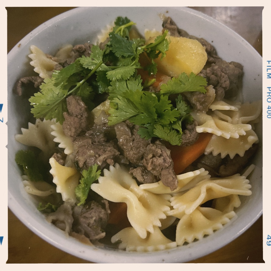 马铃薯炖肉 配蝴蝶面